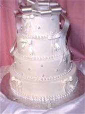 Weddings in the Bahamas with Armin's Wedding cake